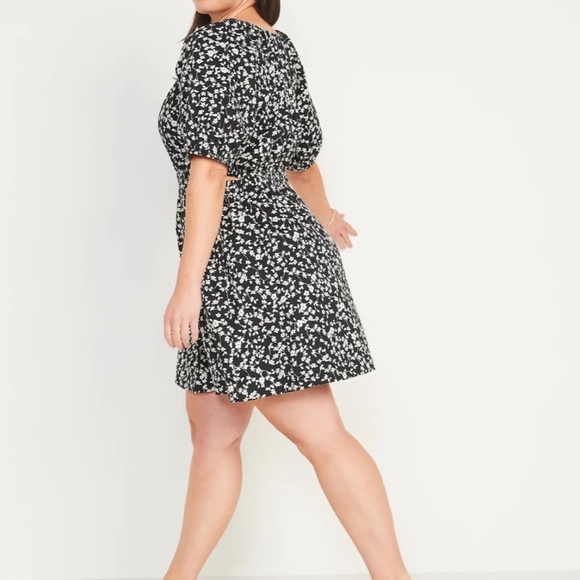 Old Navy women’s waist defined puff sleeve cotton side cut out mini dress black - Picture 6 of 8